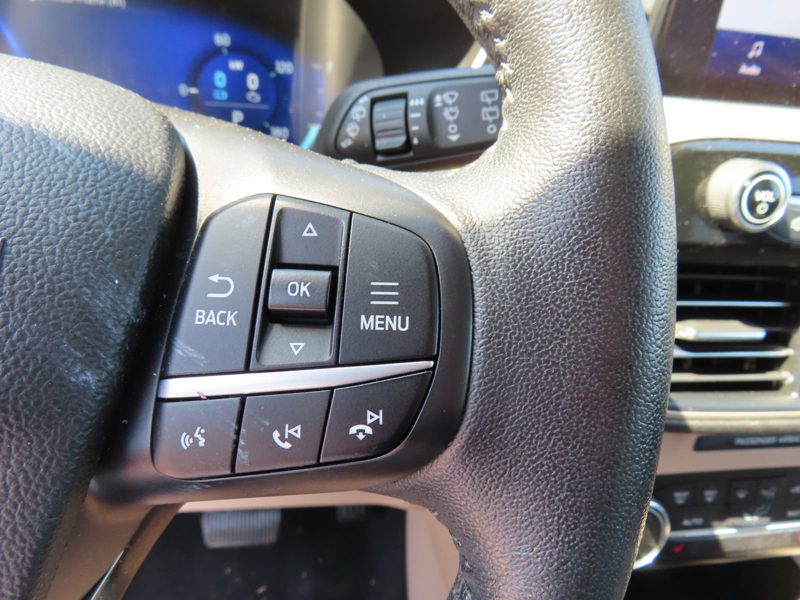 Used 2020 Ford Escape SE Sport image 20
