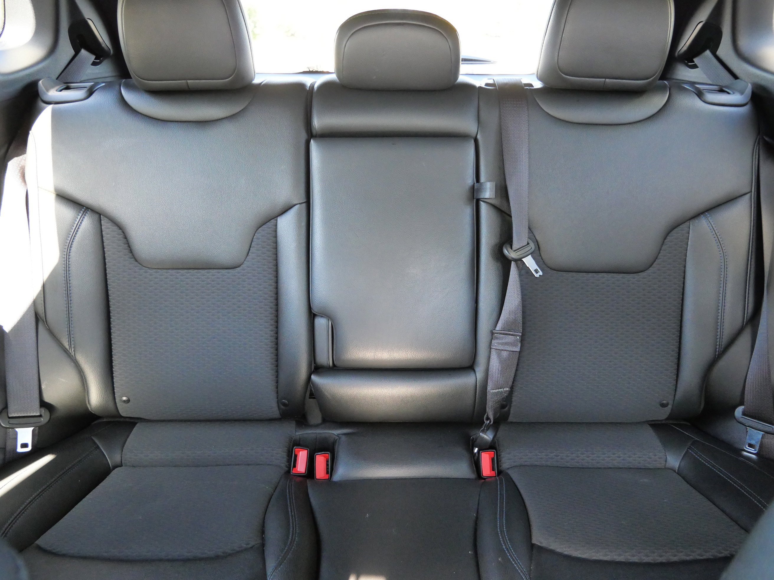 Used 2024 Jeep Compass Latitude image 13