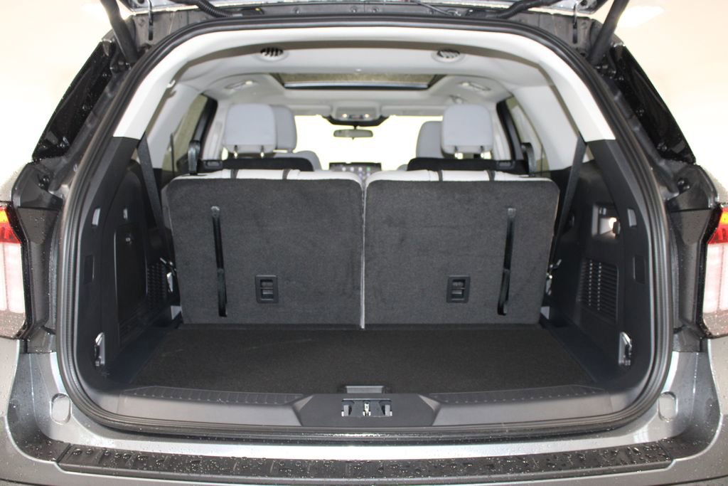 New 2026 Ford Explorer Active AWD/4WD image 15
