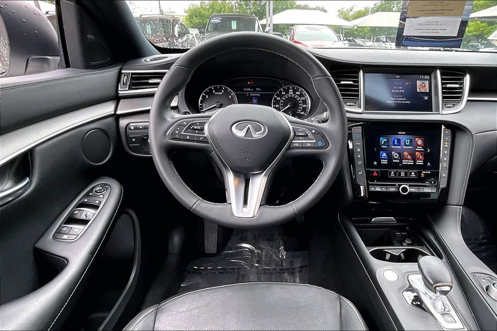 Used 2022 INFINITI QX50 Luxe w/ Appearance Package FWD image 7