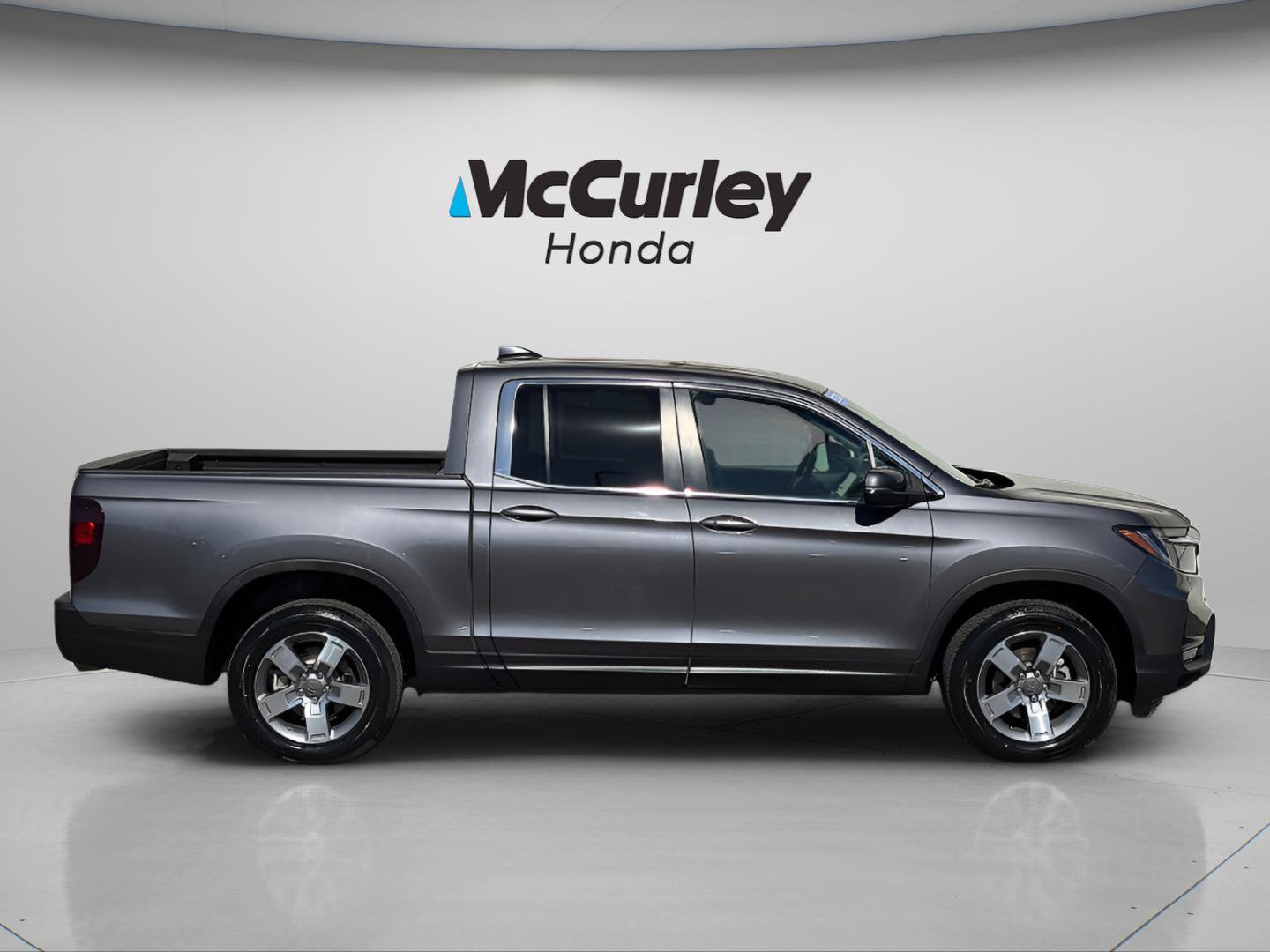 Certified 2025 Honda Ridgeline RTL image 2