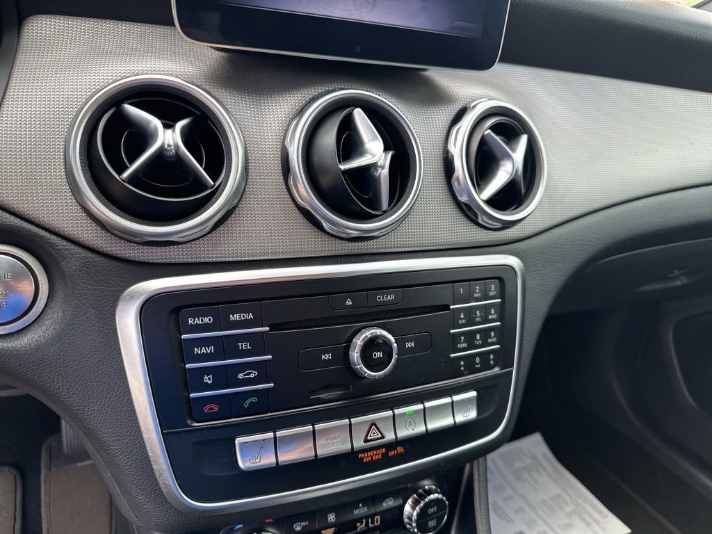 Used 2018 Mercedes-Benz GLA 250 image 35