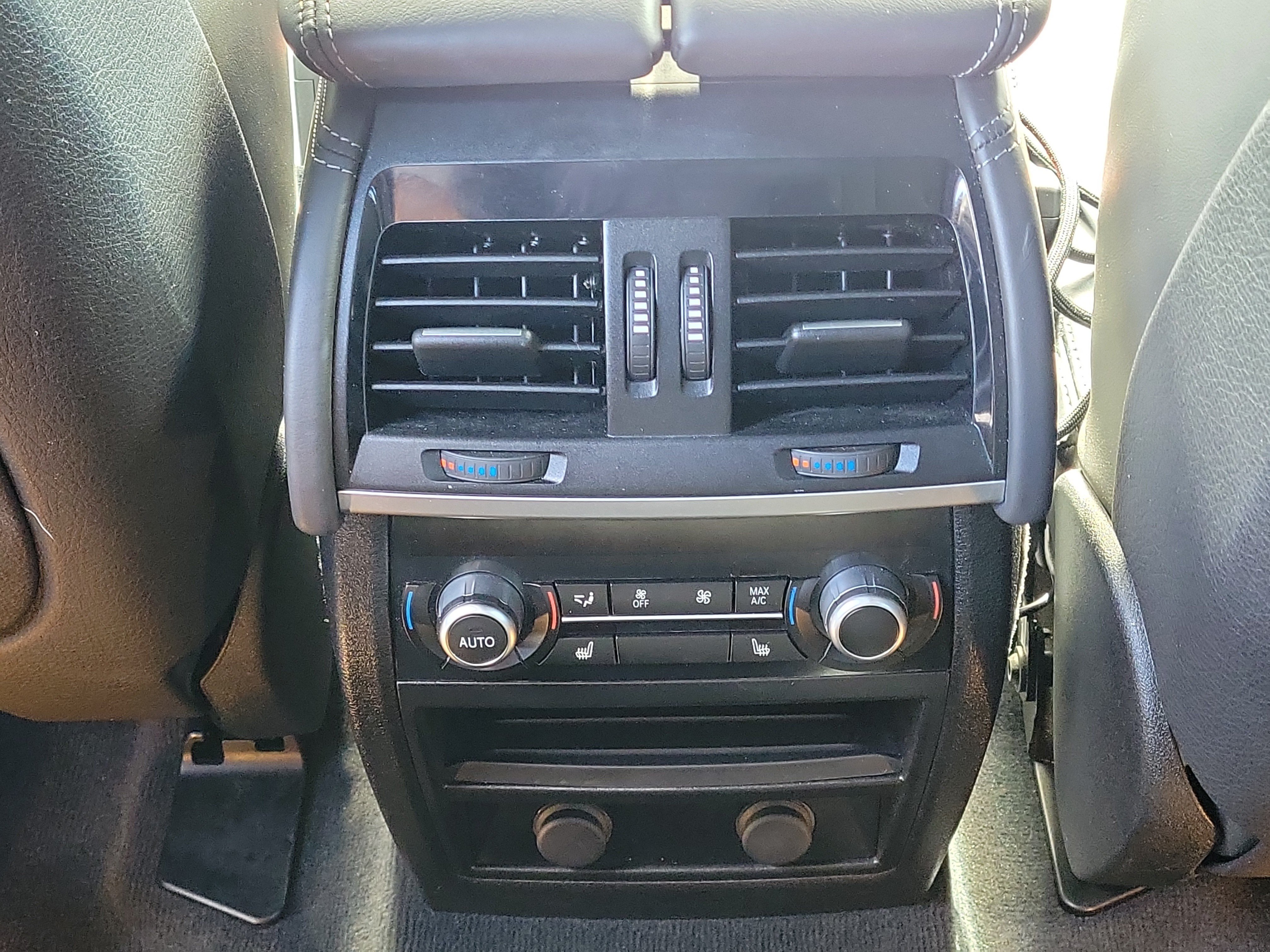 Used 2017 BMW X5 M AWD/4WD image 12