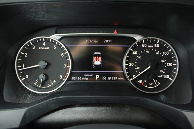 Used 2023 Nissan Pathfinder S image 18