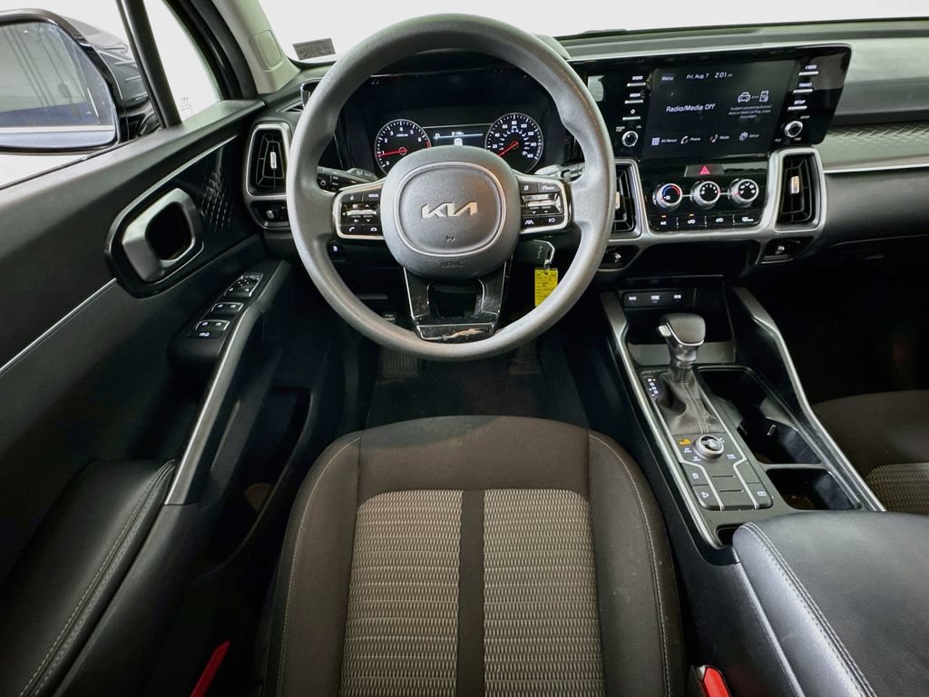 Used 2023 Kia Sorento LX AWD/4WD image 20