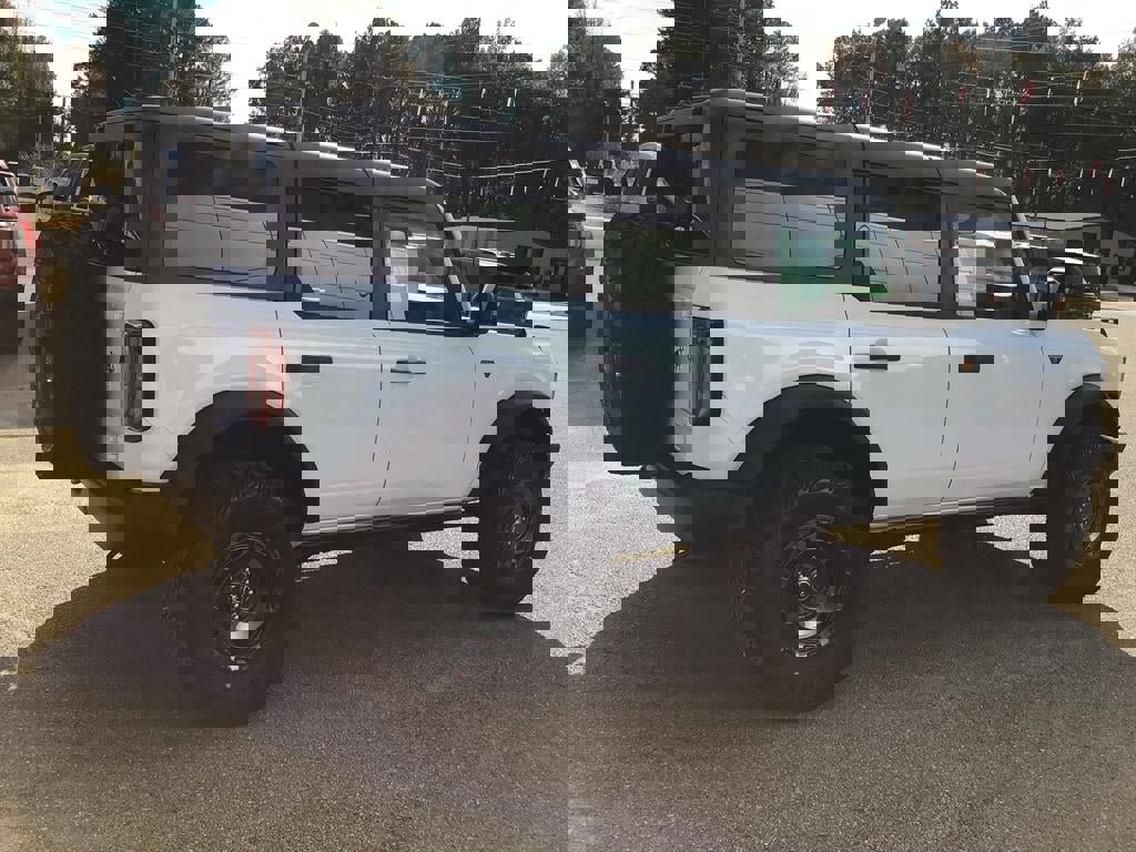 New 2025 Ford Bronco Badlands w/ Sasquatch Package image 9