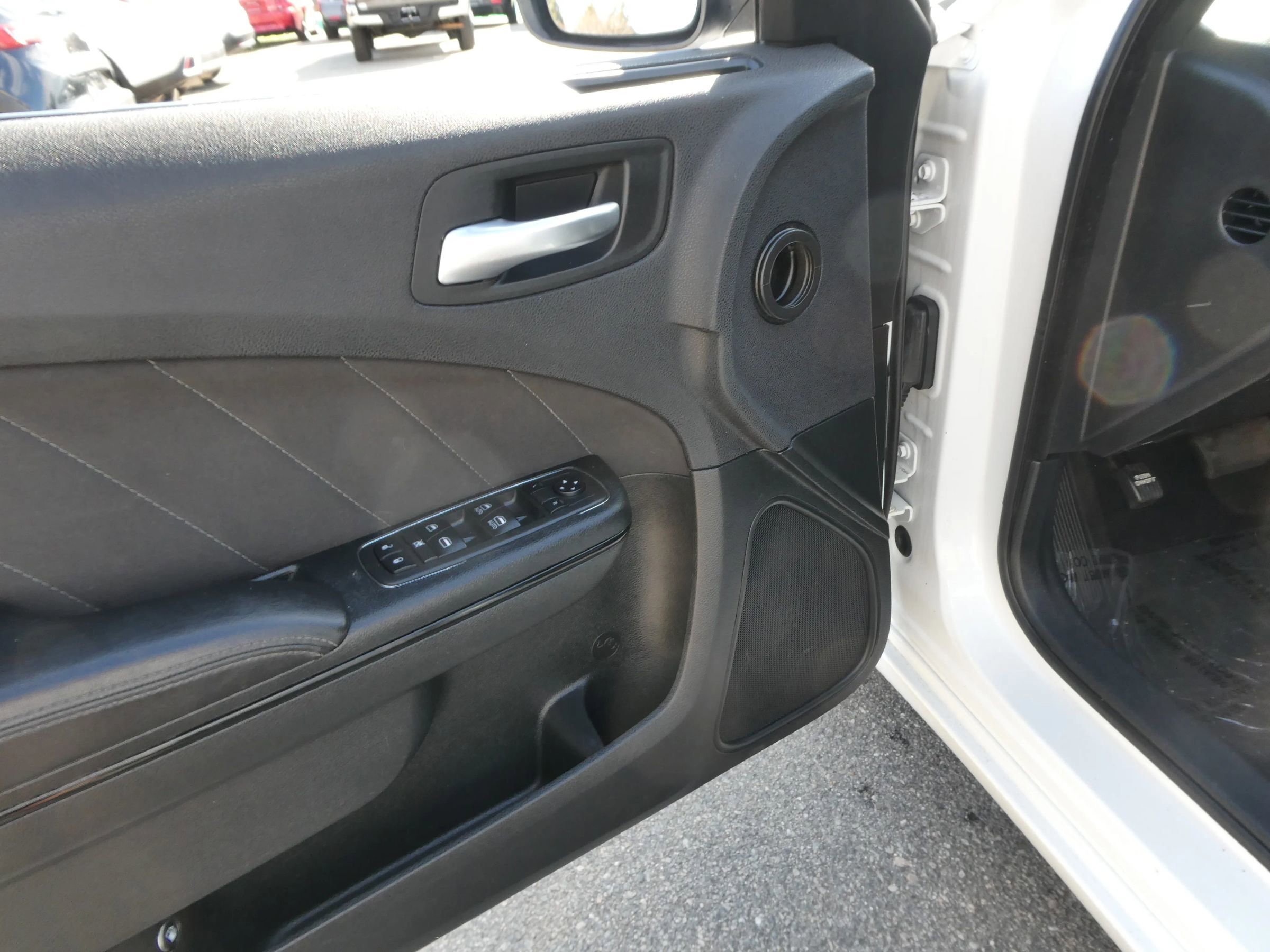 Used 2019 Dodge Charger SXT w/ Plus Group image 14