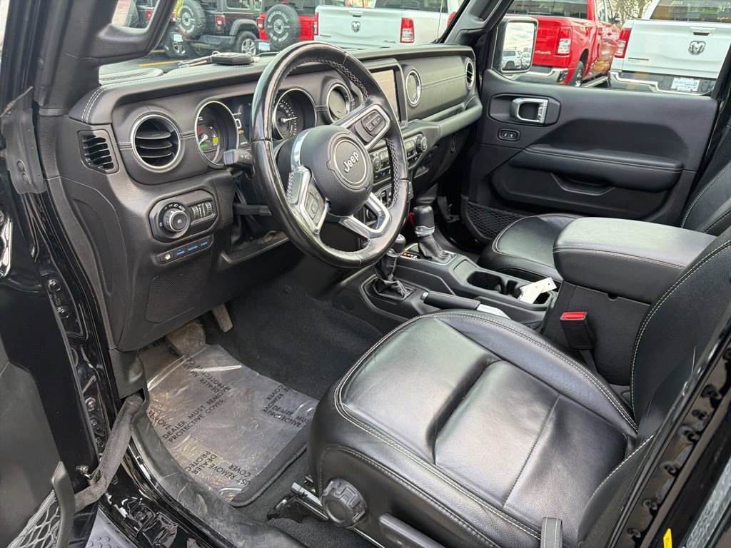 Certified 2022 Jeep Wrangler Unlimited Sahara w/ Cold Weather Group image 4