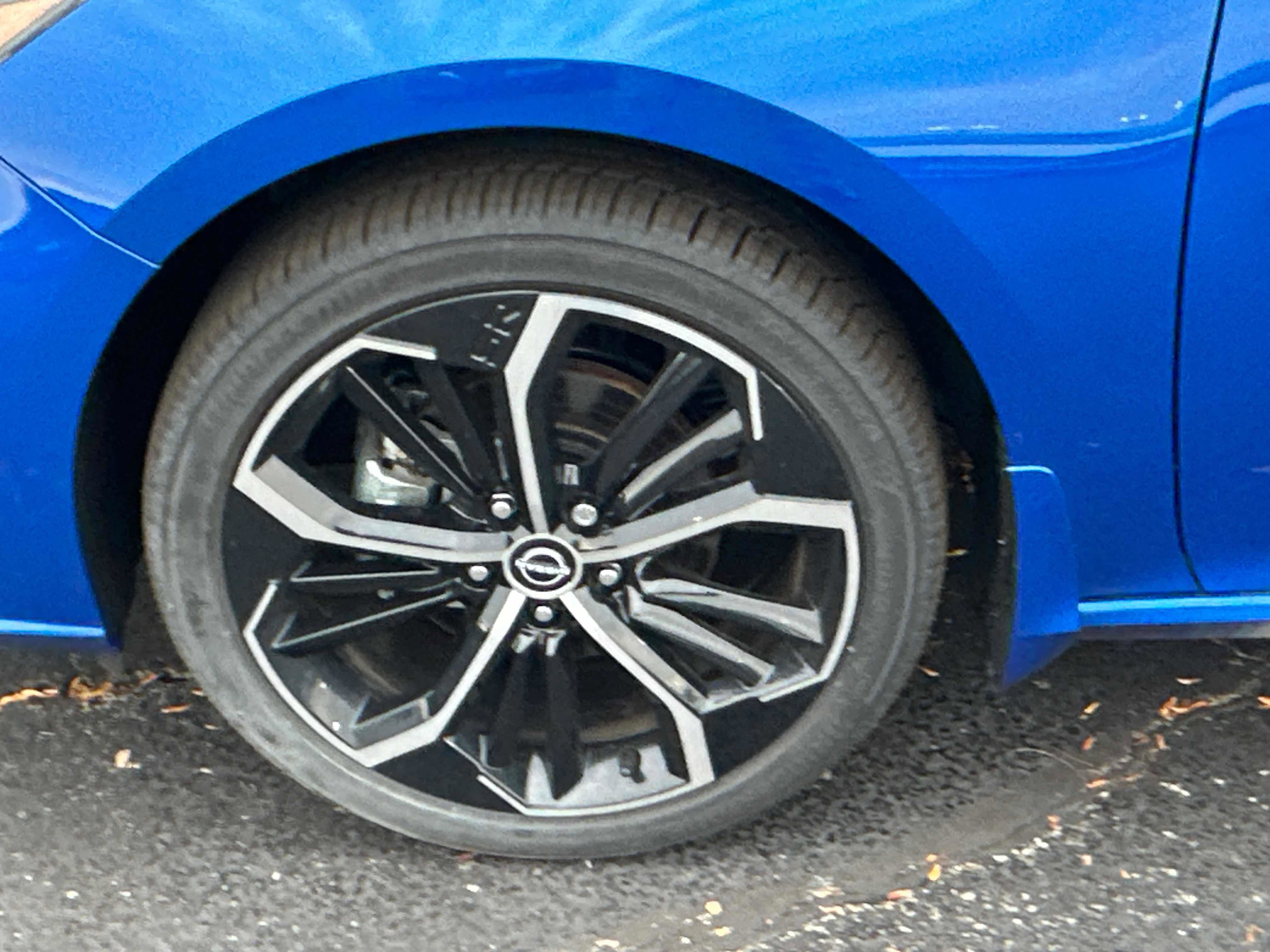 New 2025 Nissan Altima 2.5 SR image 12