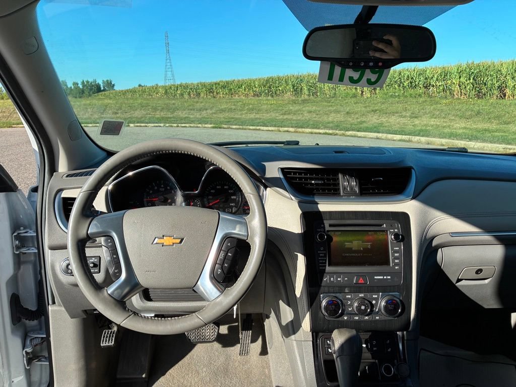 Used 2017 Chevrolet Traverse LT AWD/4WD image 12