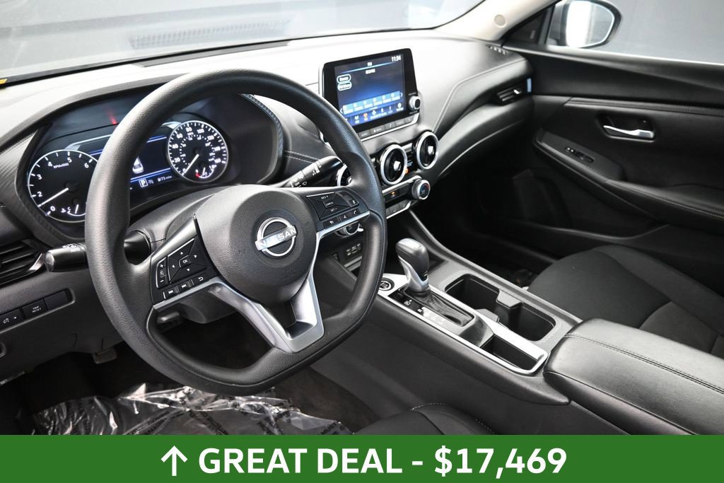 Used 2024 Nissan Sentra SV FWD image 21