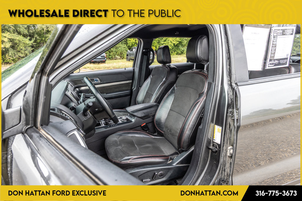 Used 2018 Ford Explorer XLT w/ Equipment Group 202A AWD/4WD image 16