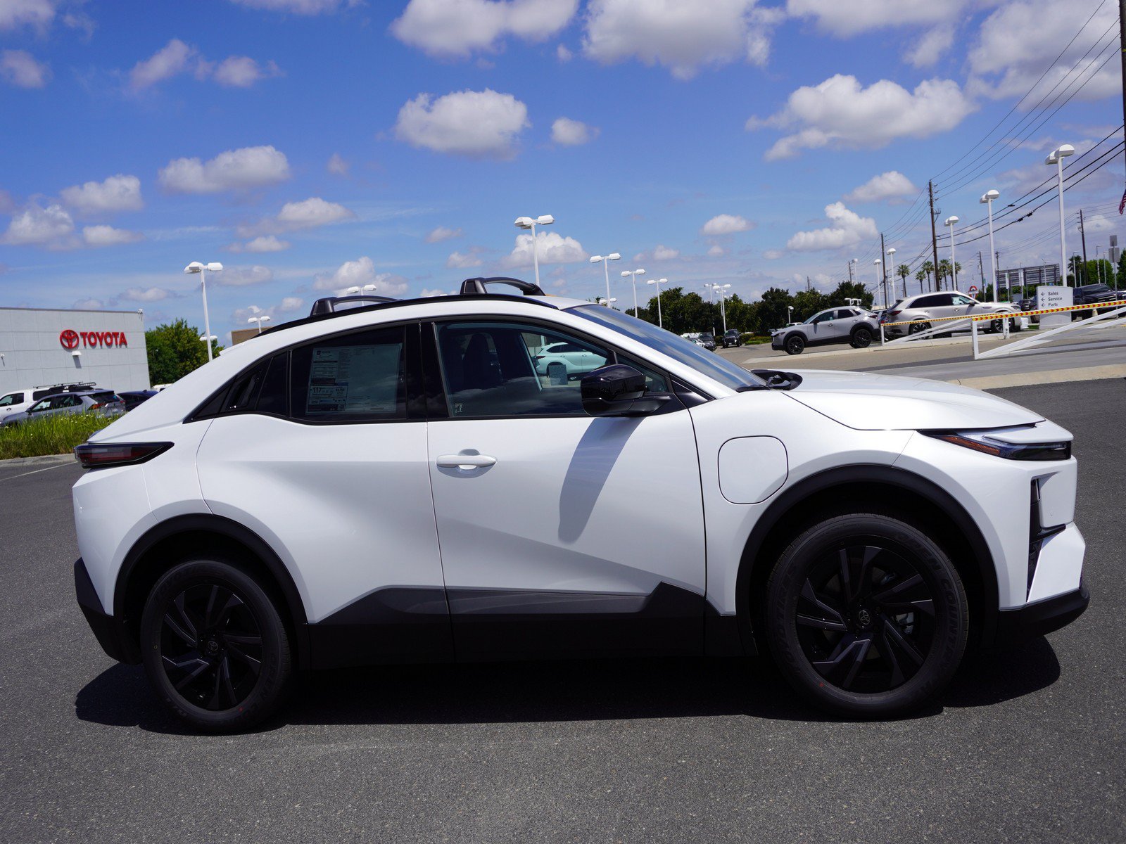 New 2026 Toyota C-HR AWD/4WD image 4