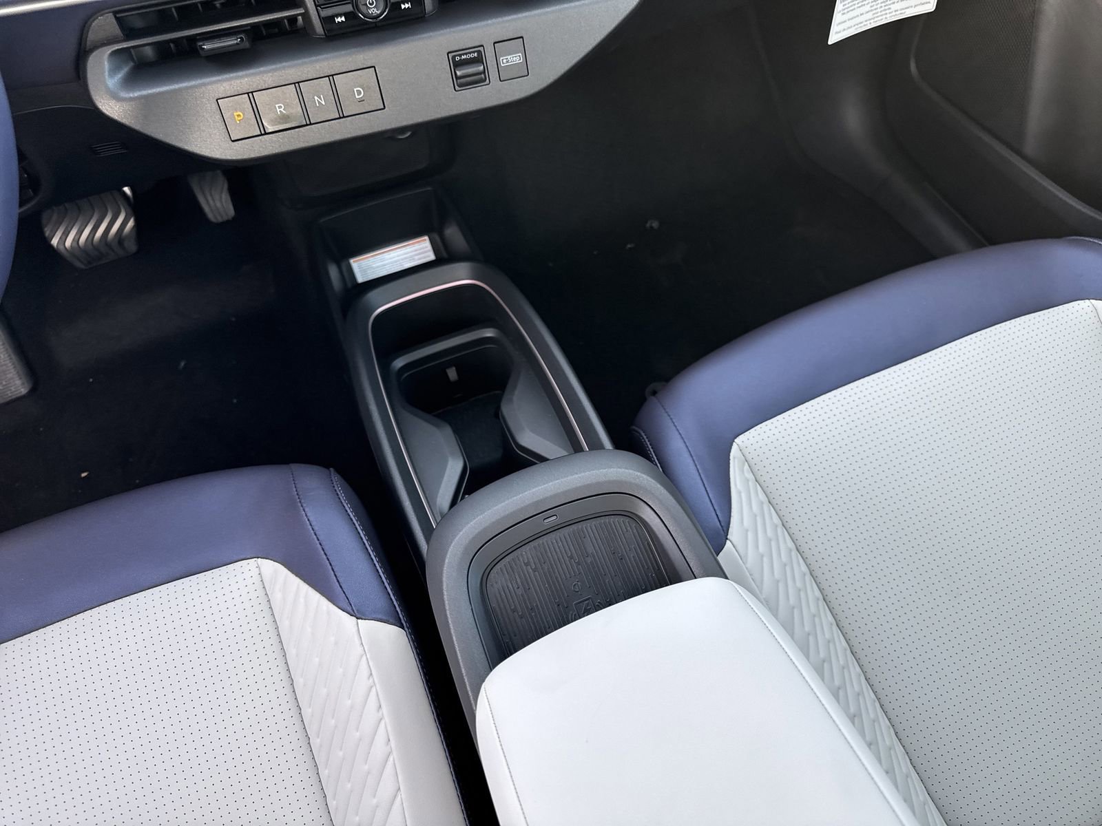 New 2026 Nissan Leaf Platinum+ w/ Cargo Package (Platinum+) image 20