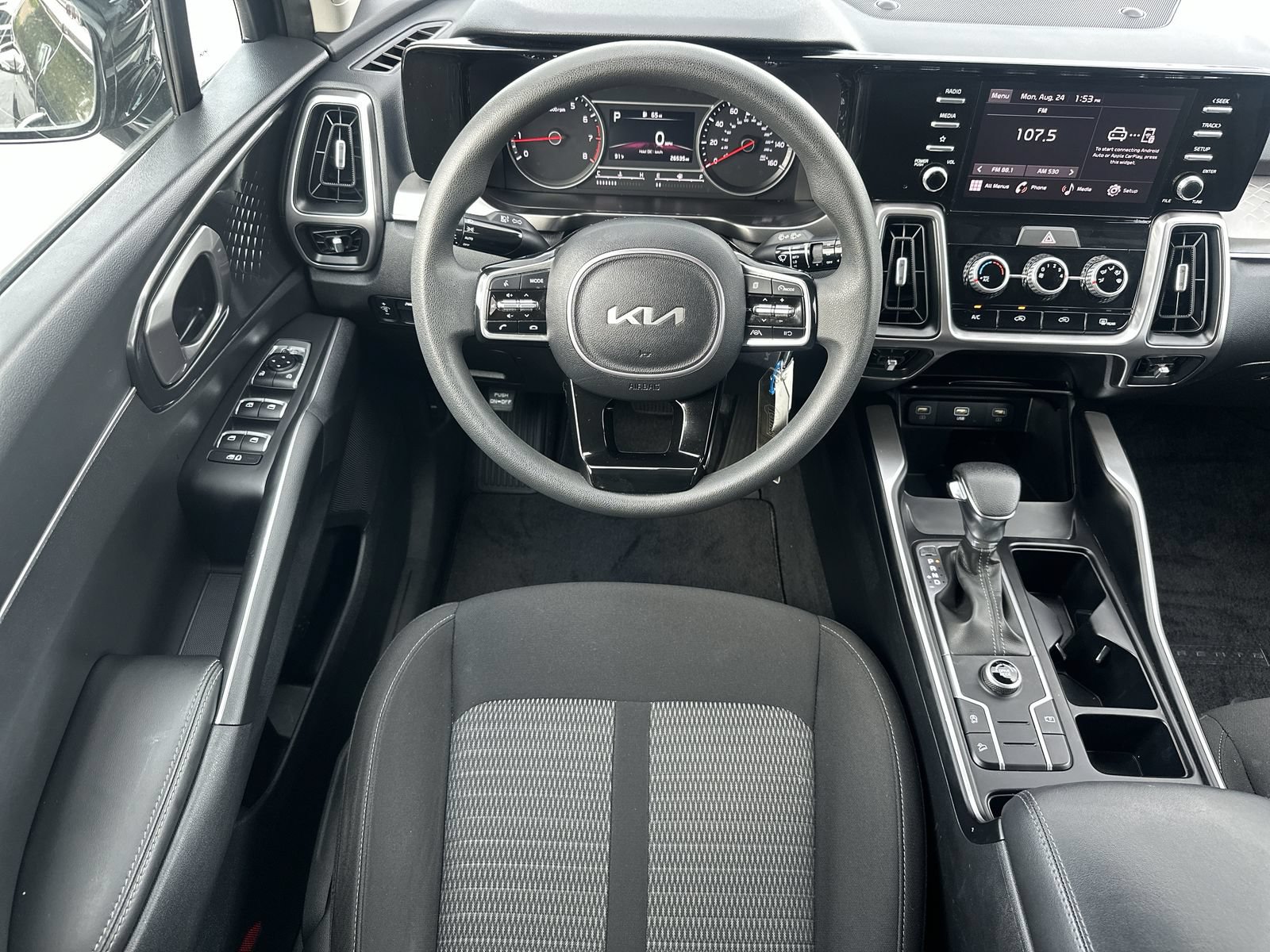 Used 2023 Kia Sorento LX FWD image 17