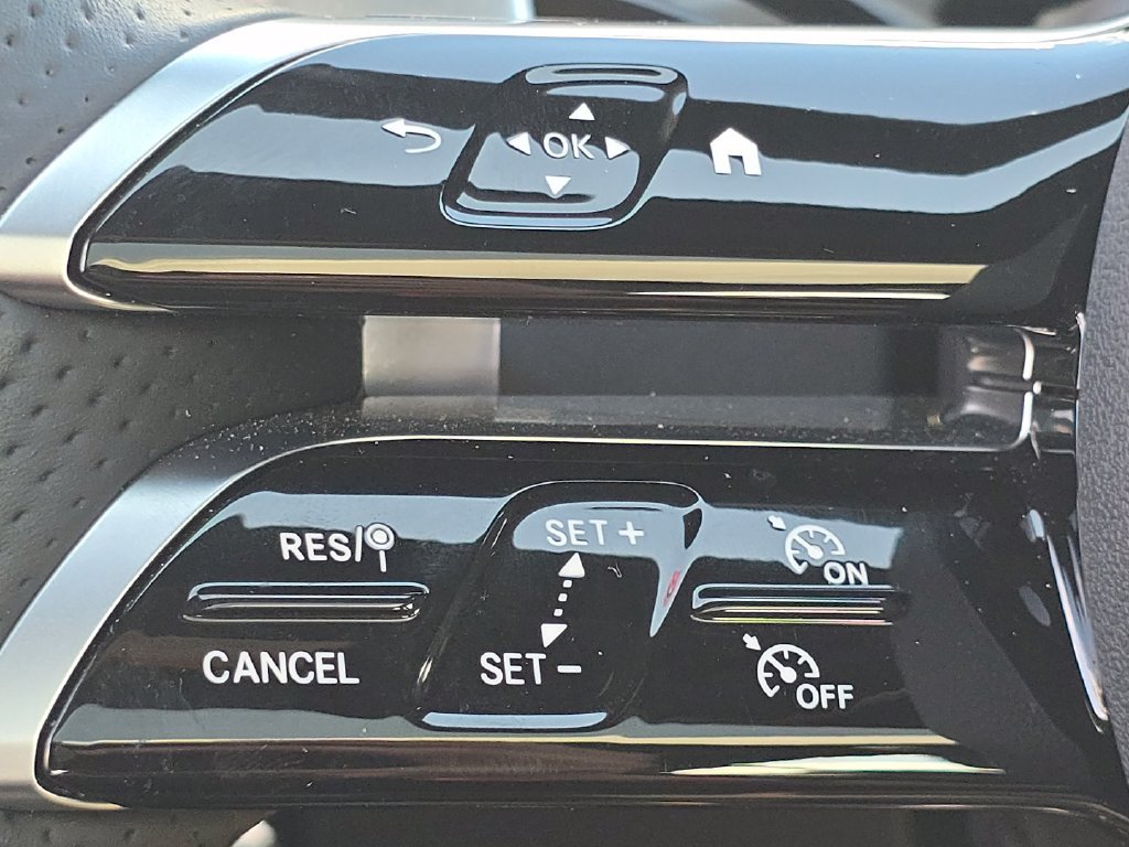 Certified 2026 Mercedes-Benz C 300 4MATIC Sedan image 33