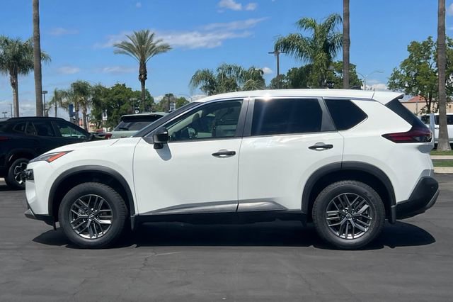 Used 2023 Nissan Rogue S image 7