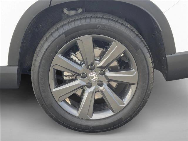 Used 2025 Honda Pilot Sport image 22