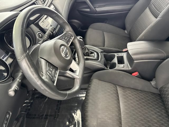Used 2017 Nissan Rogue SV AWD/4WD image 20