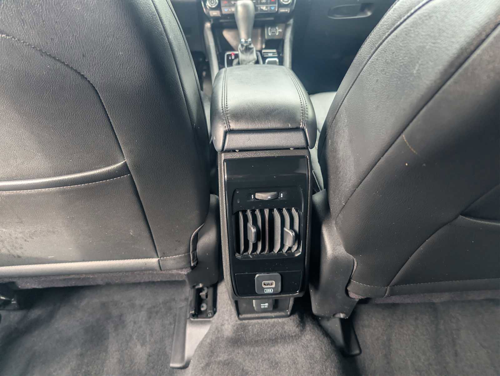 Used 2024 Jeep Compass Limited image 15