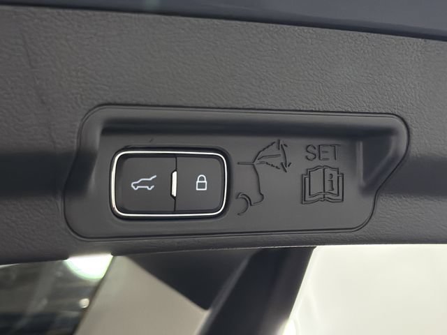 Used 2026 Ford Explorer Active w/ Active Comfort Package RWD image 25
