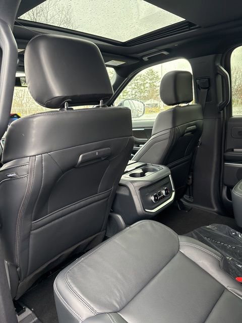 New 2025 Ford Expedition Platinum w/ Stealth Performance Package image 35