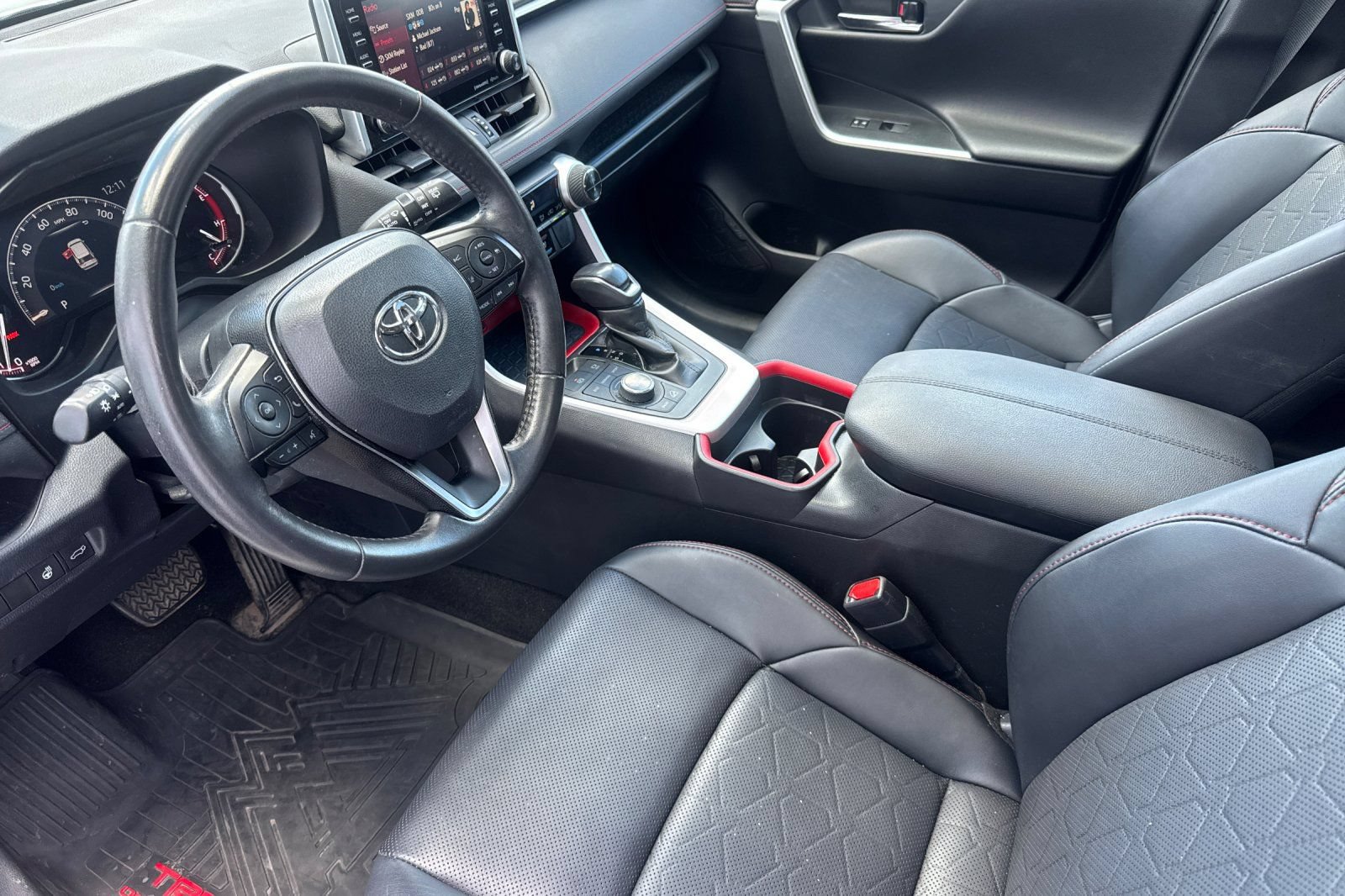 Used 2020 Toyota RAV4 TRD Off-Road w/ TRD Off-Road Weather Package AWD/4WD image 11