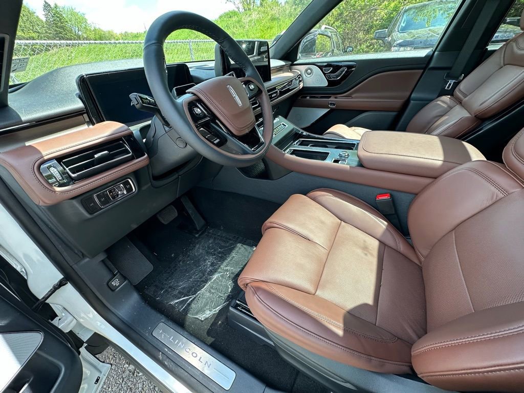 New 2026 Lincoln Aviator Reserve AWD/4WD image 18