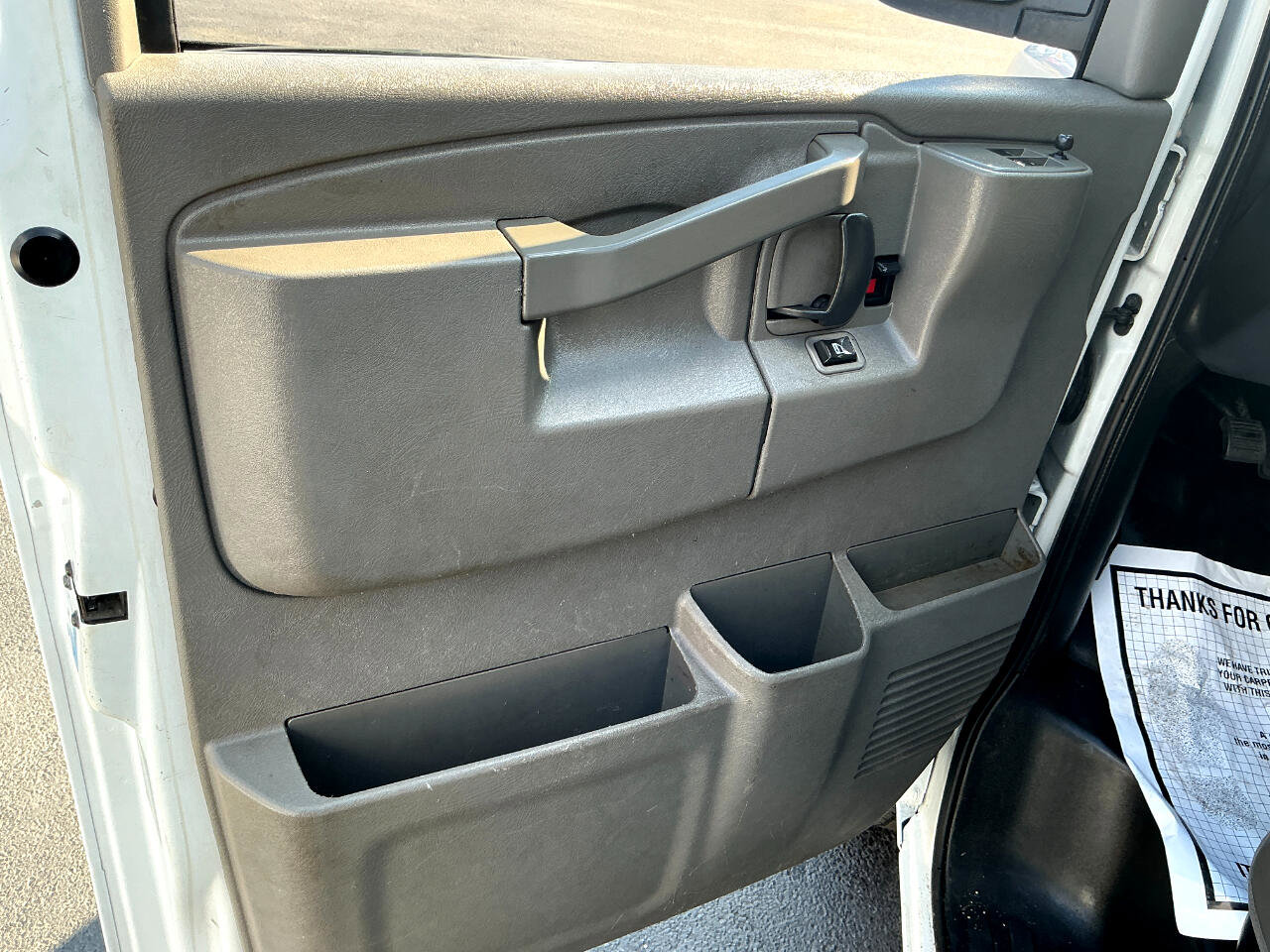 Used 2019 Chevrolet Express 3500 w/ Driver Convenience Package image 7