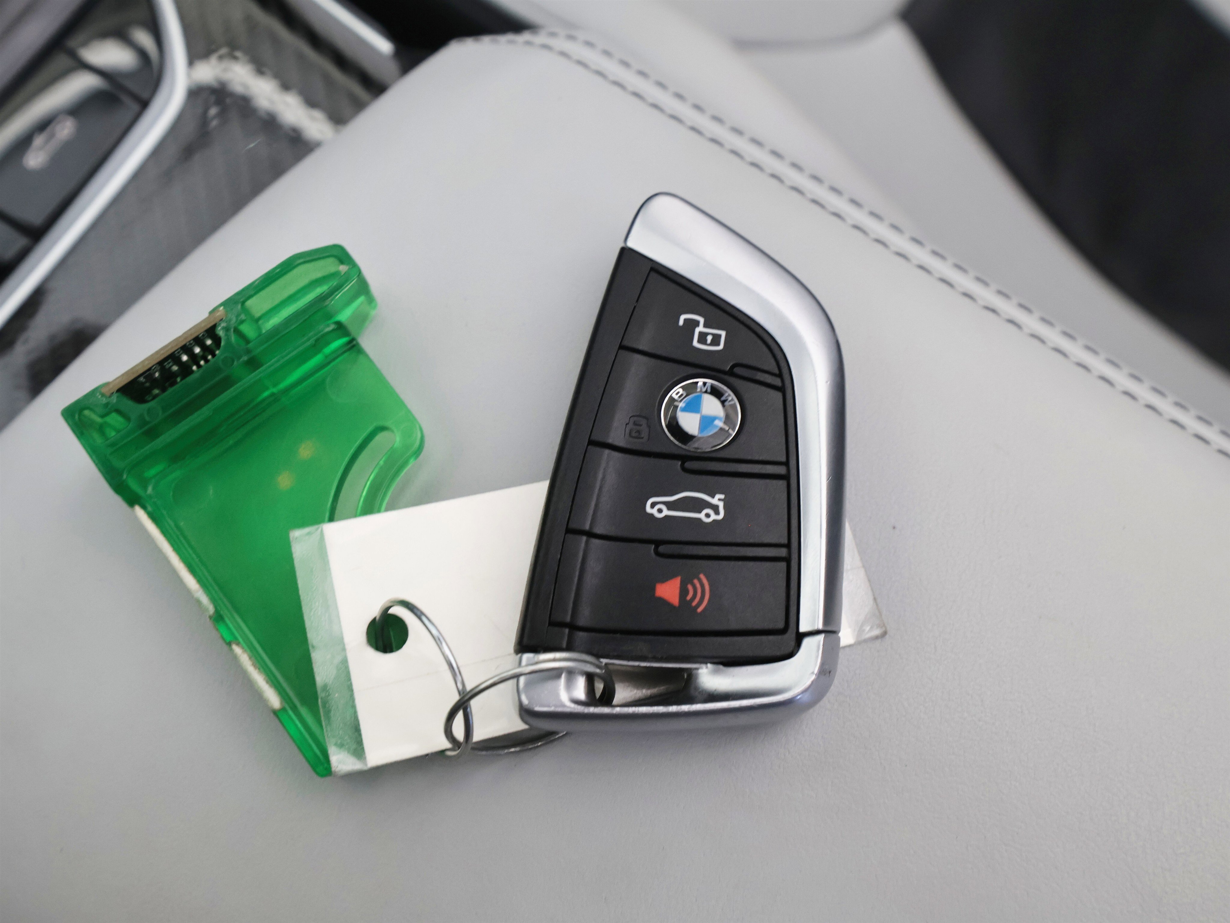 Used 2022 BMW M4 xDrive Competition image 40