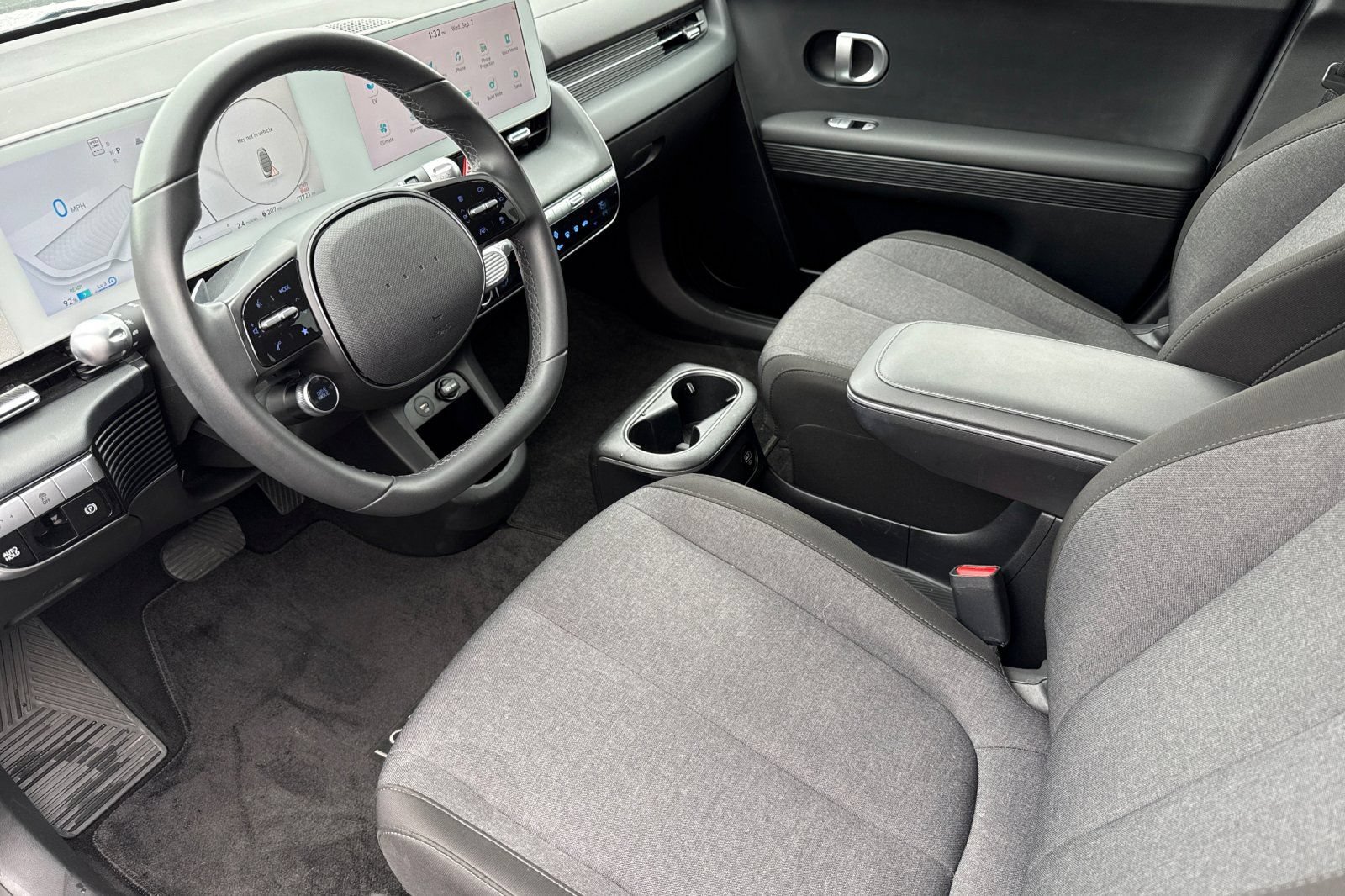 Used 2024 Hyundai Ioniq 5 SE RWD image 9