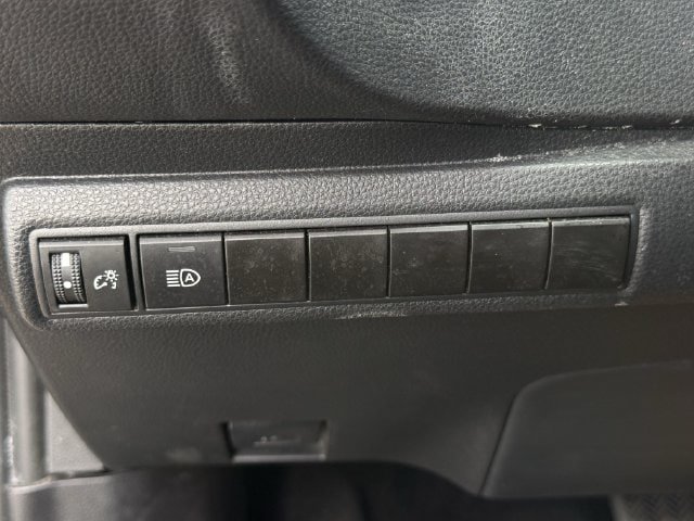 Used 2024 Toyota Corolla LE FWD image 22