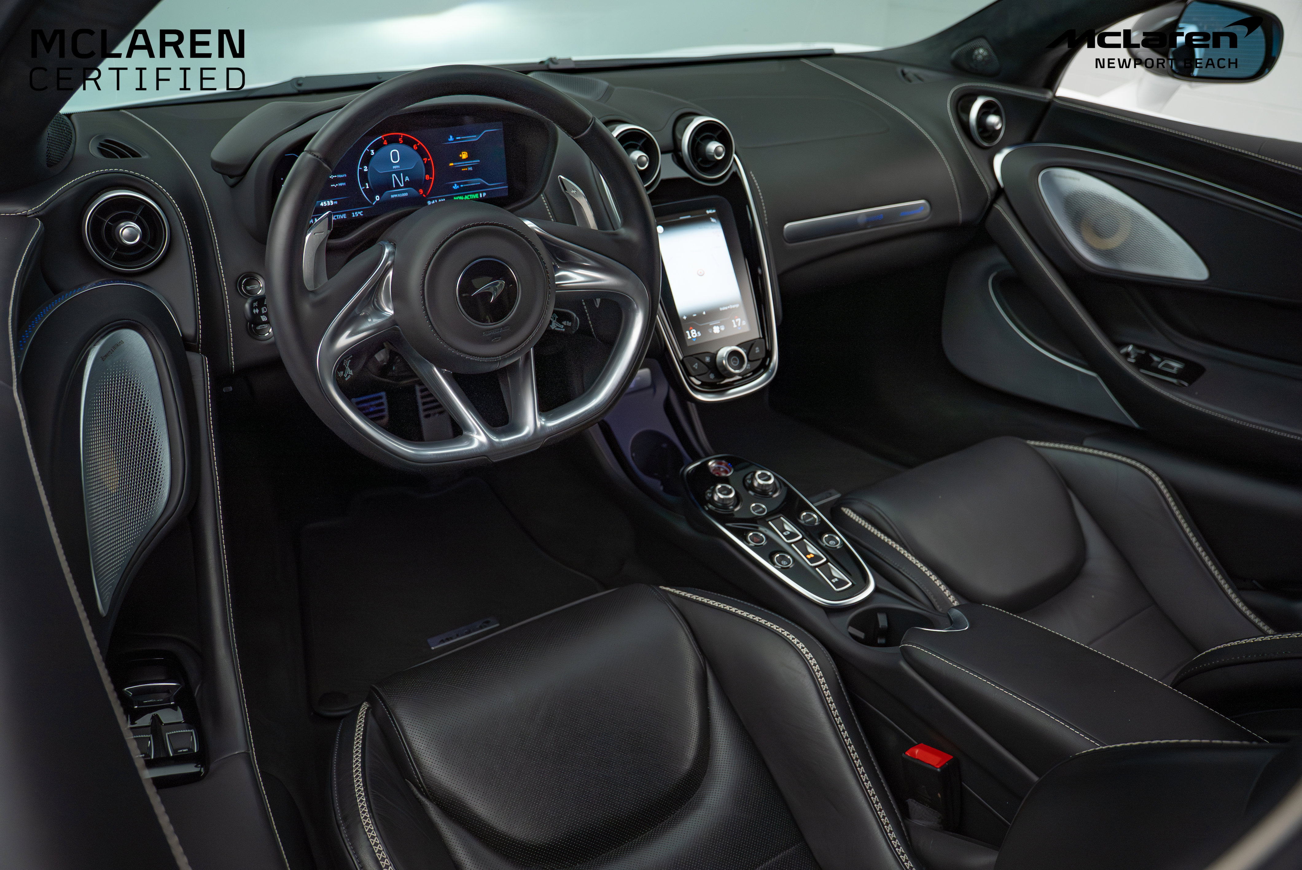 Used 2022 McLaren GT image 21