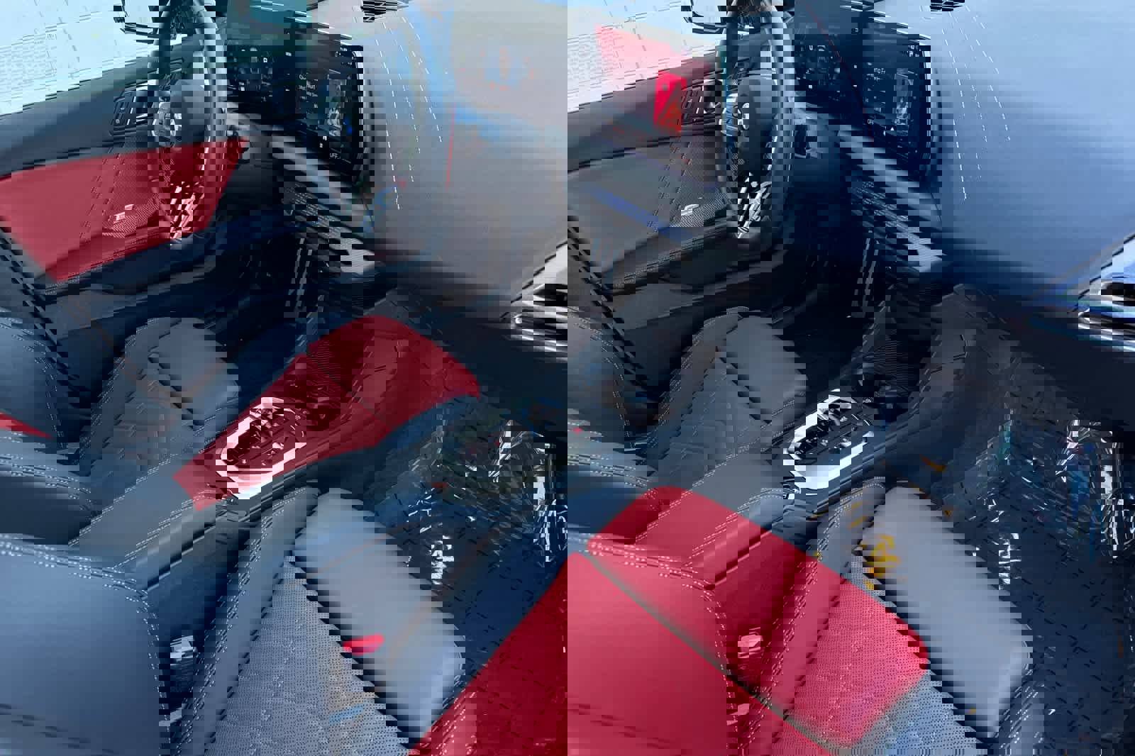 Used 2025 BMW M235i xDrive w/ Premium Package image 16