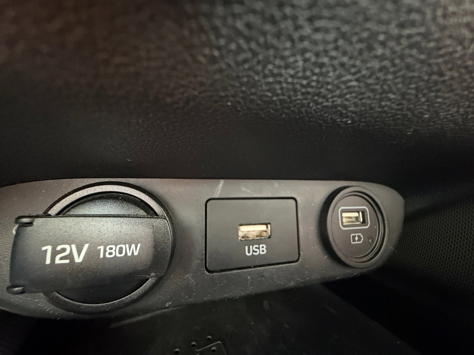 Used 2021 Hyundai Elantra Limited FWD image 31