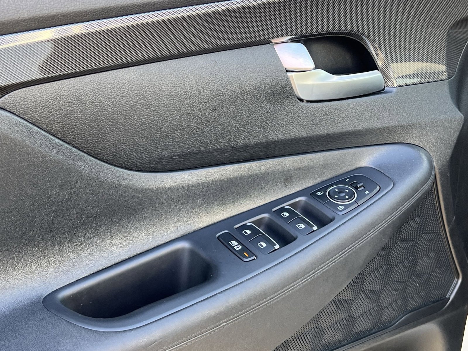 Used 2023 Hyundai Santa Fe SEL image 15