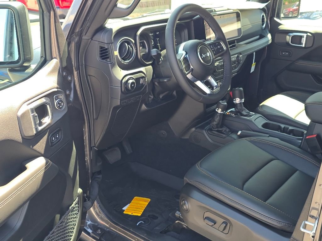 New 2025 Jeep Wrangler Sahara image 4