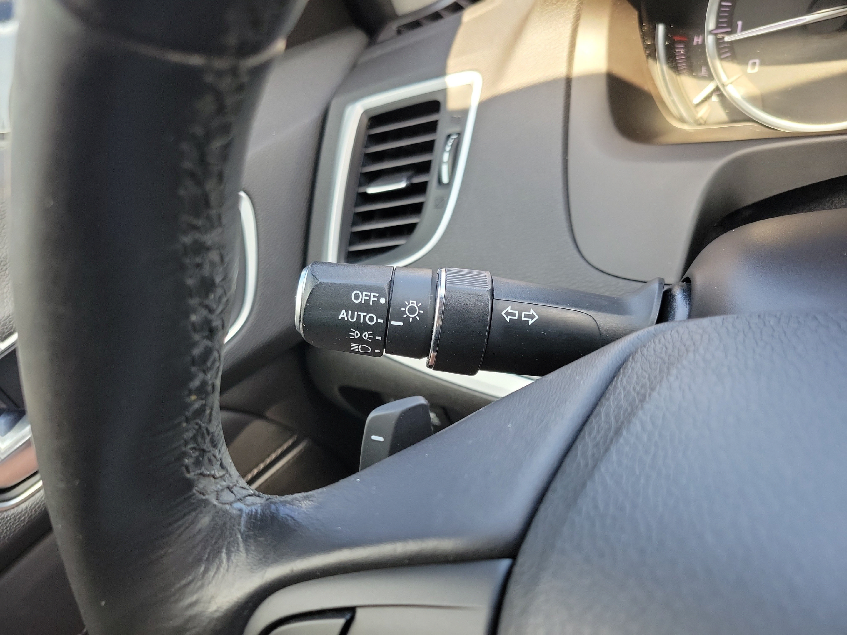 Used 2019 Acura TLX FWD image 24