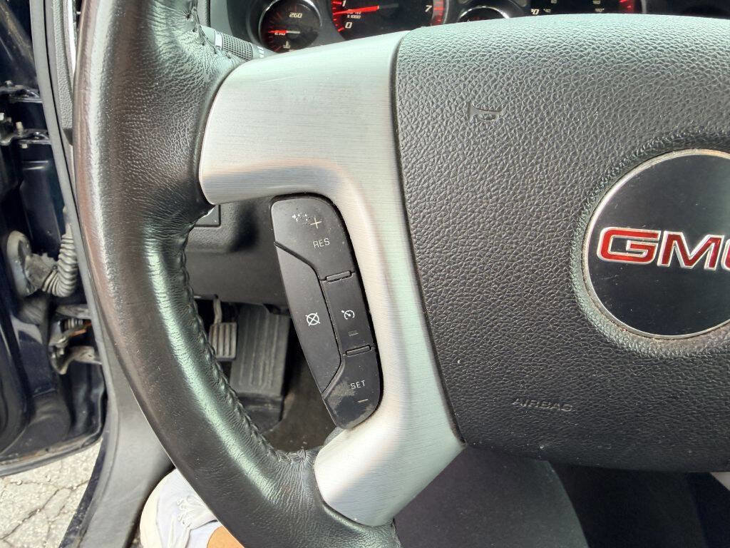 Used 2011 GMC Acadia SLE FWD image 14