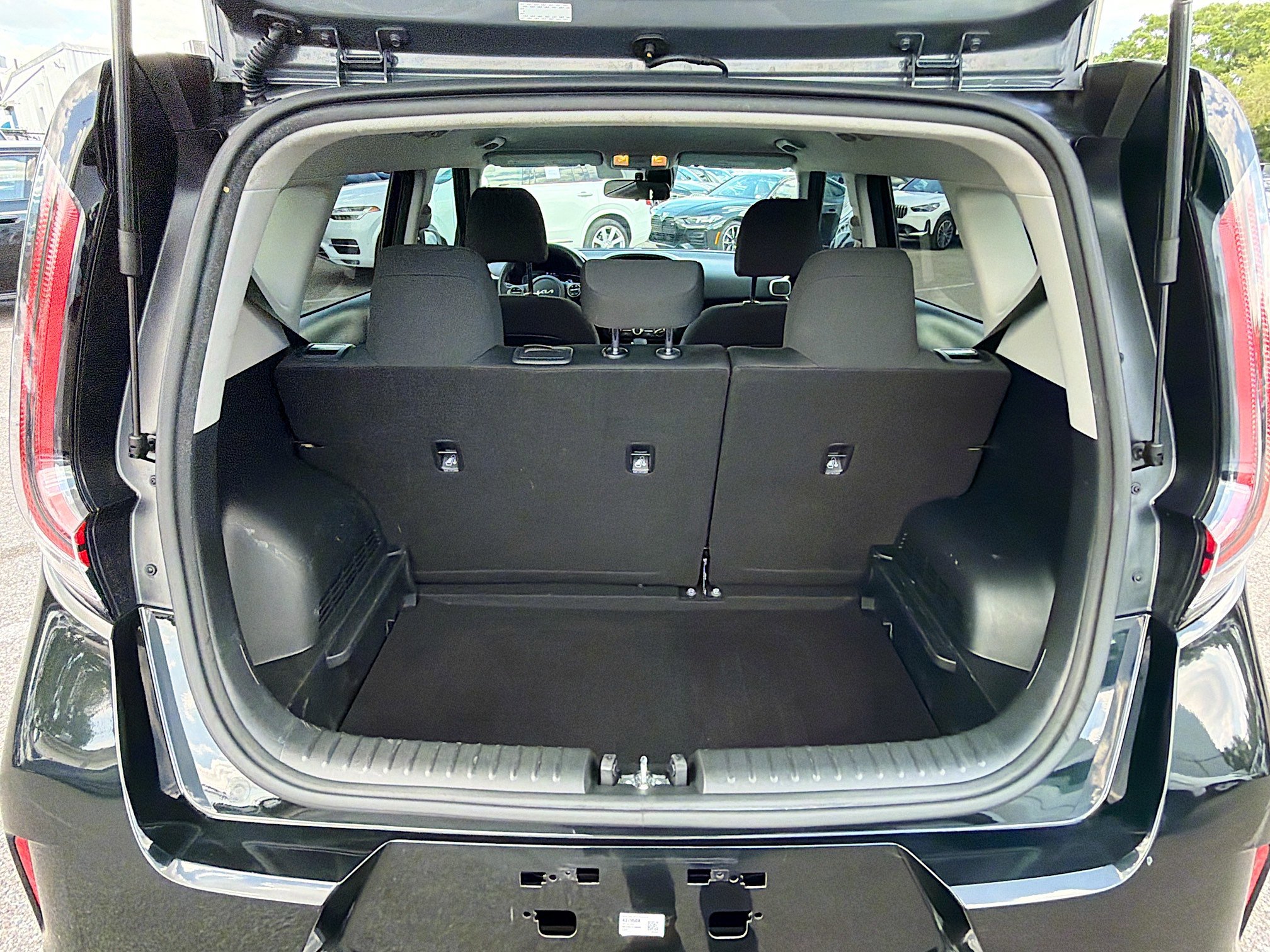 Used 2023 Kia Soul LX w/ Option Group 015 image 12