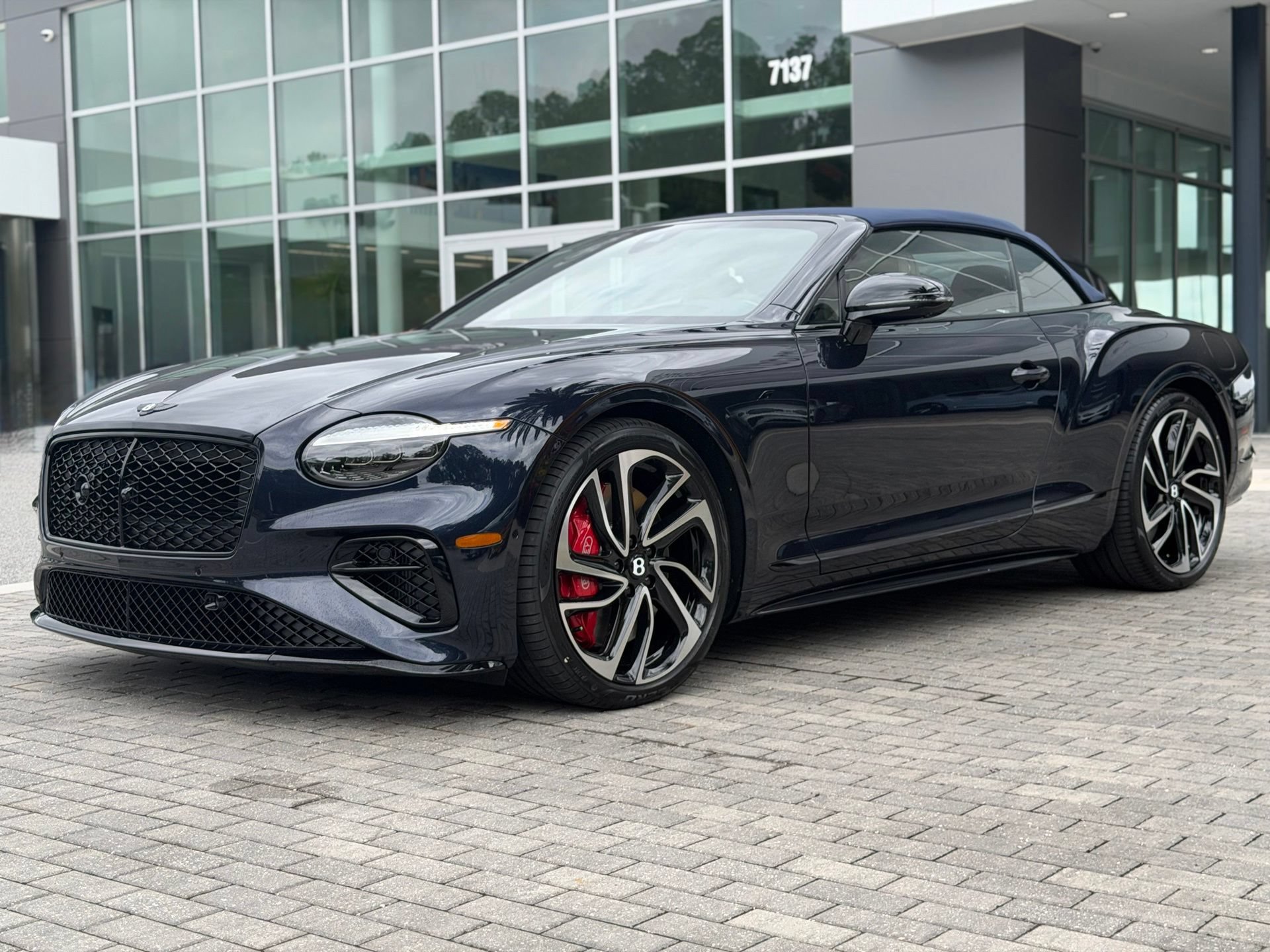 New 2026 Bentley Continental GTC AWD/4WD image 11