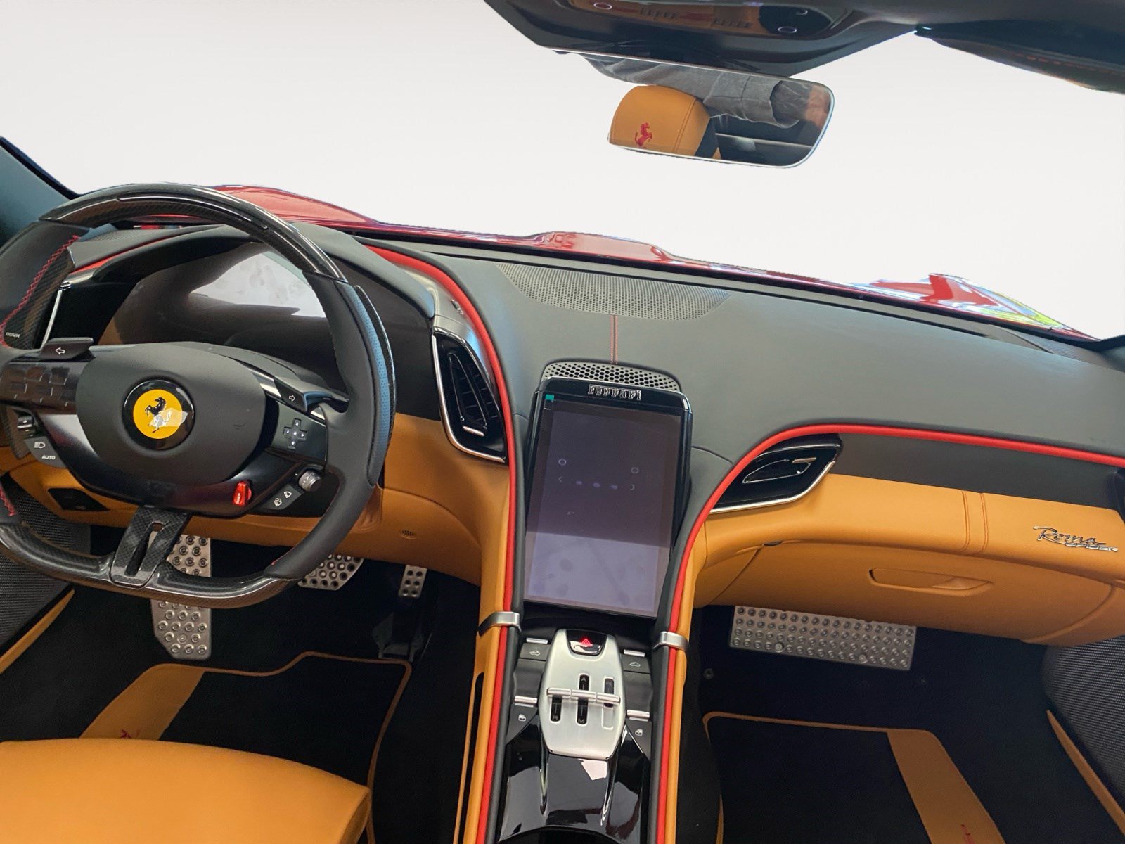 Used 2025 Ferrari Roma Spider RWD image 7