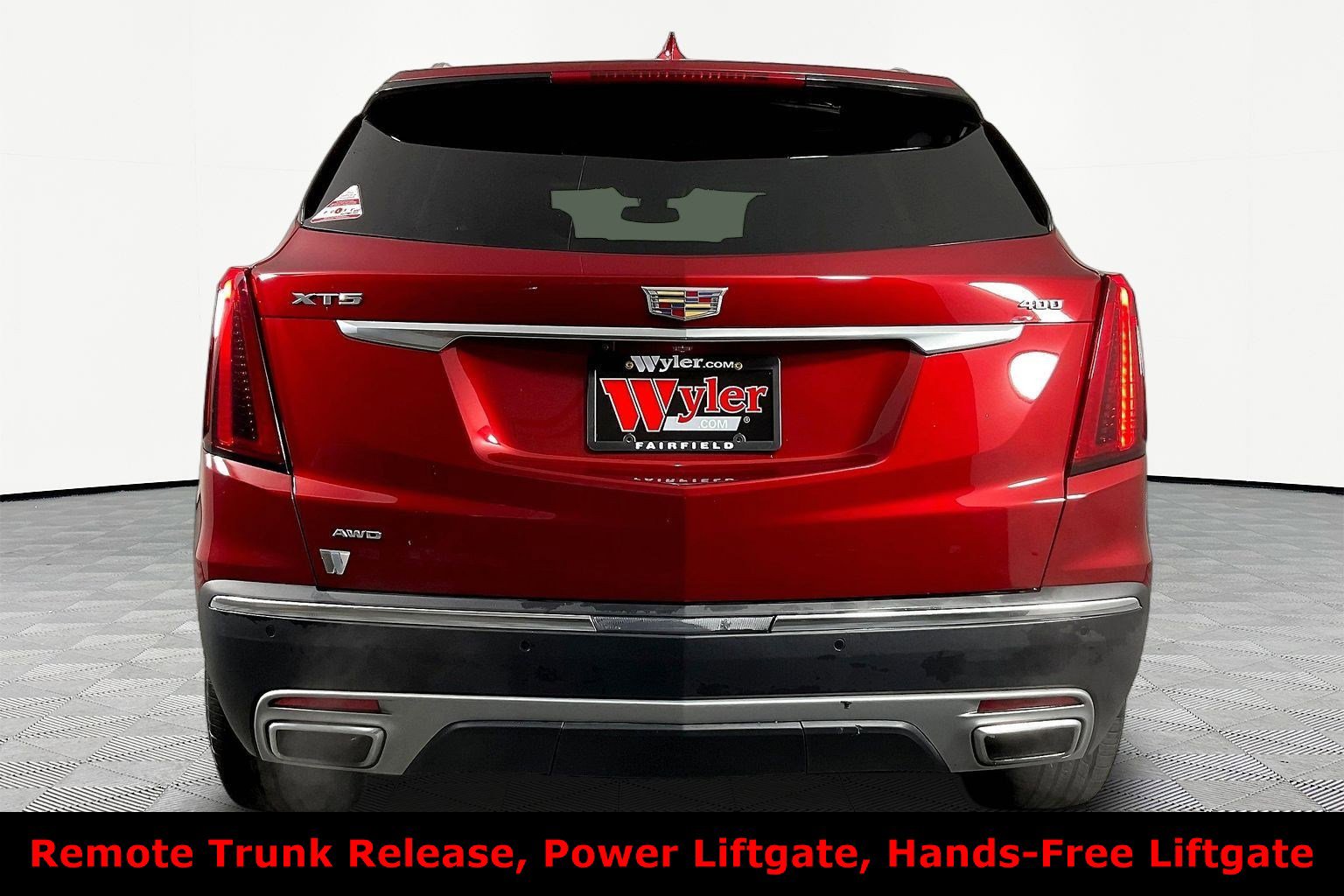 Used 2024 Cadillac XT5 Premium Luxury AWD/4WD image 5