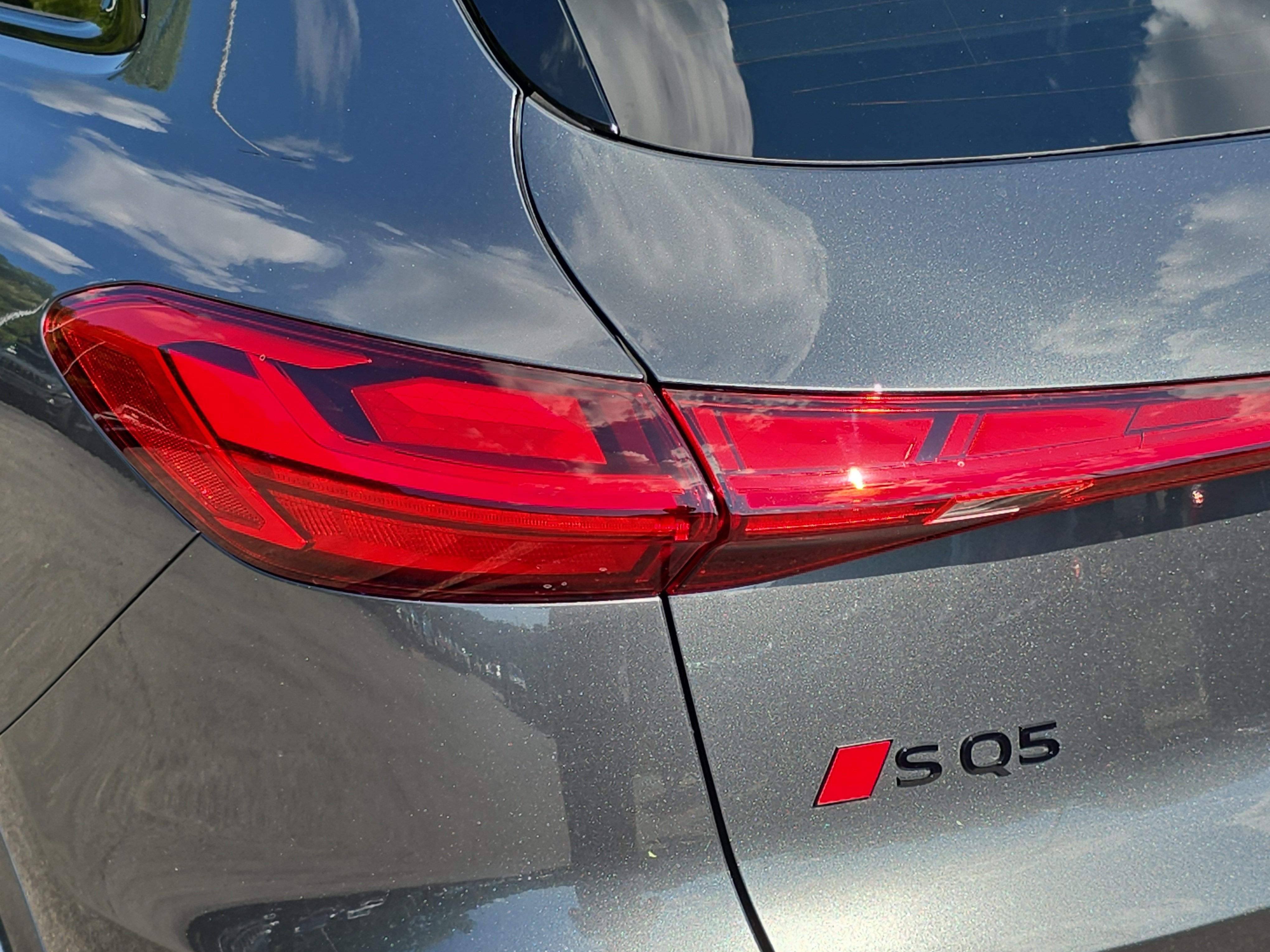 New 2026 Audi SQ5 Prestige AWD/4WD image 34