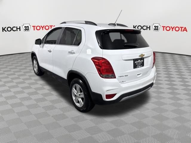 Used 2020 Chevrolet Trax LT w/ LT Convenience Package image 6