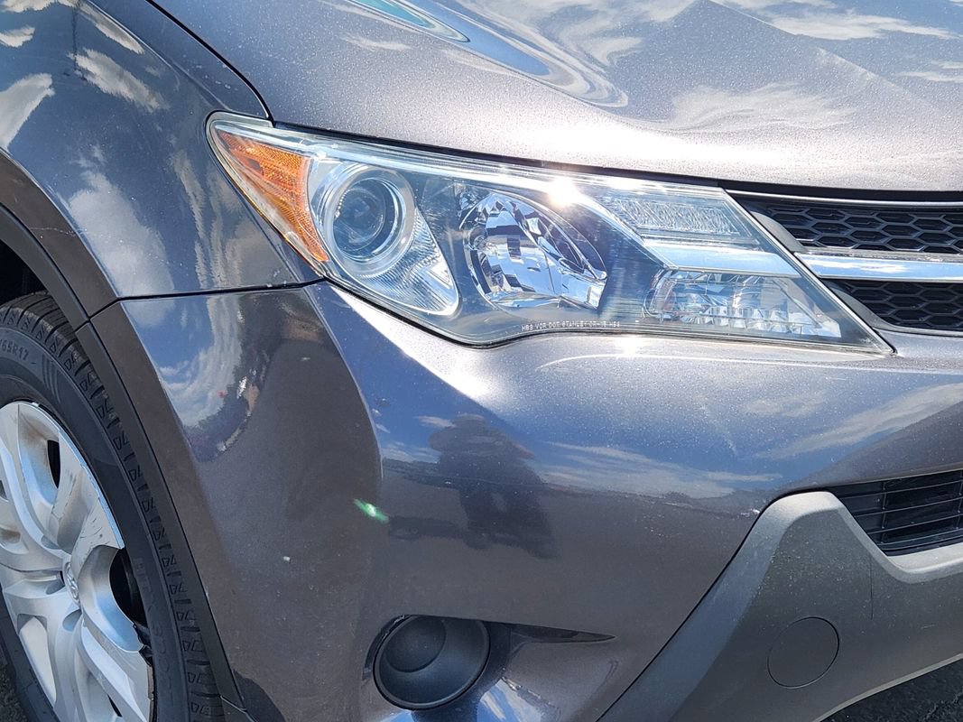 Used 2013 Toyota RAV4 LE AWD/4WD image 12