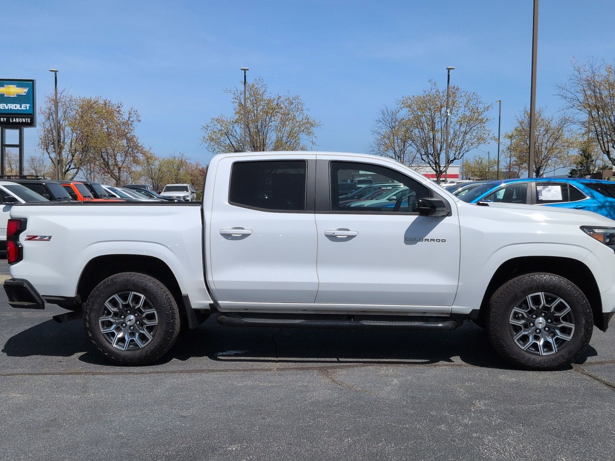 Certified 2024 Chevrolet Colorado Z71 w/ Z71 Convenience Package 2 image 10
