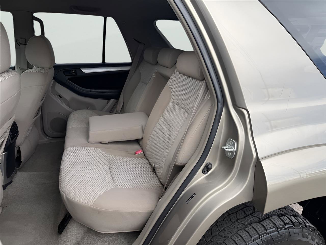 Used 2009 Toyota 4Runner SR5 image 16