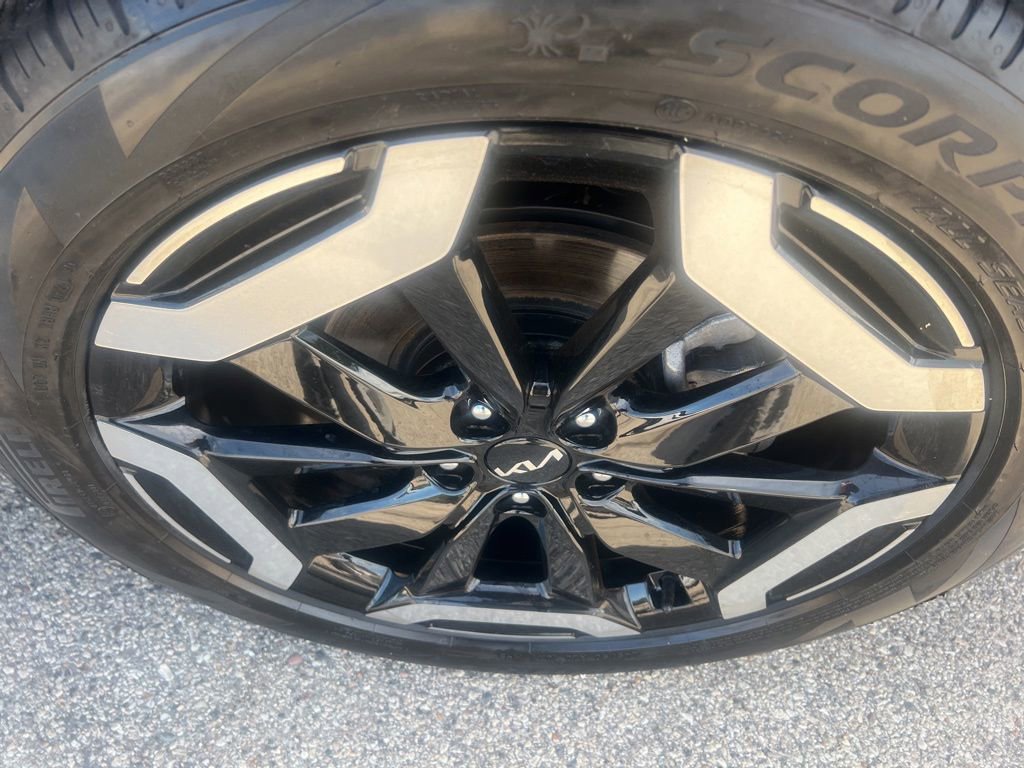 Certified 2024 Kia Telluride S w/ S Sunroof Package AWD/4WD image 42