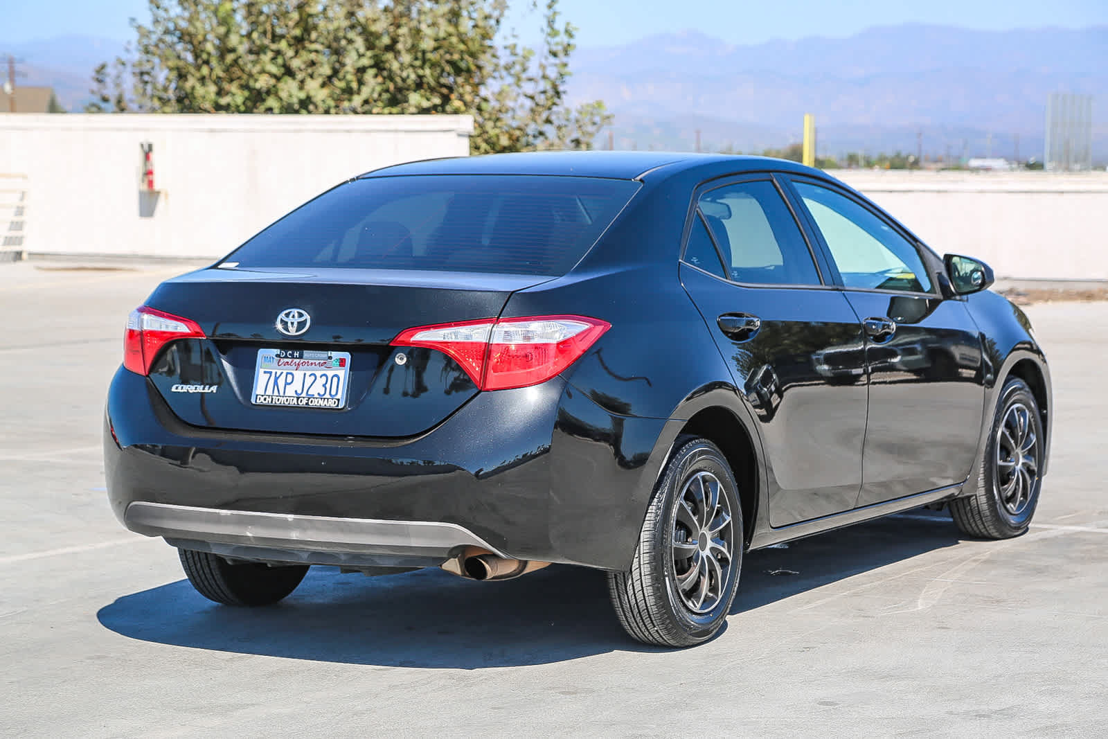Used 2015 Toyota Corolla L FWD image 5